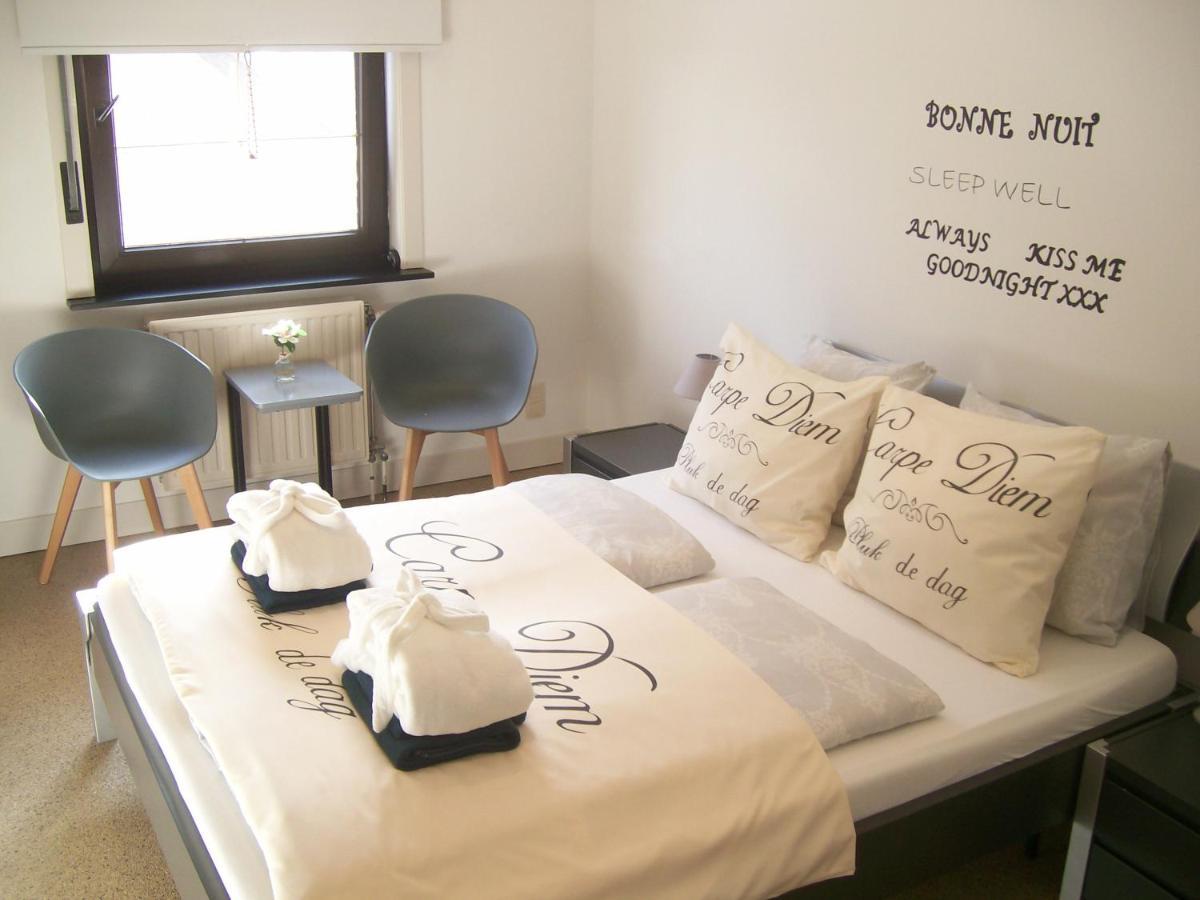 B&B Carpe Diem # Linea Maaseik Exterior foto